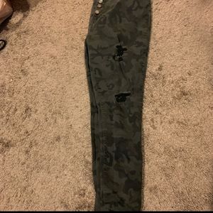 Fashion nova camo distressed Jean's.